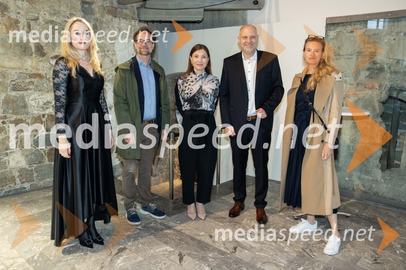  Maja Čander, kreativna direktorica in prokuristka, Kreativna baza;  Uroš Vajgl, državni sekretar MOPE;   Alma  Čaušević Klemenčič, izvršna direktorica in prokuristka Beletrine;  Mitja Čander, direktor, Beletrina;  ... Beletrinino spomladansko druženje