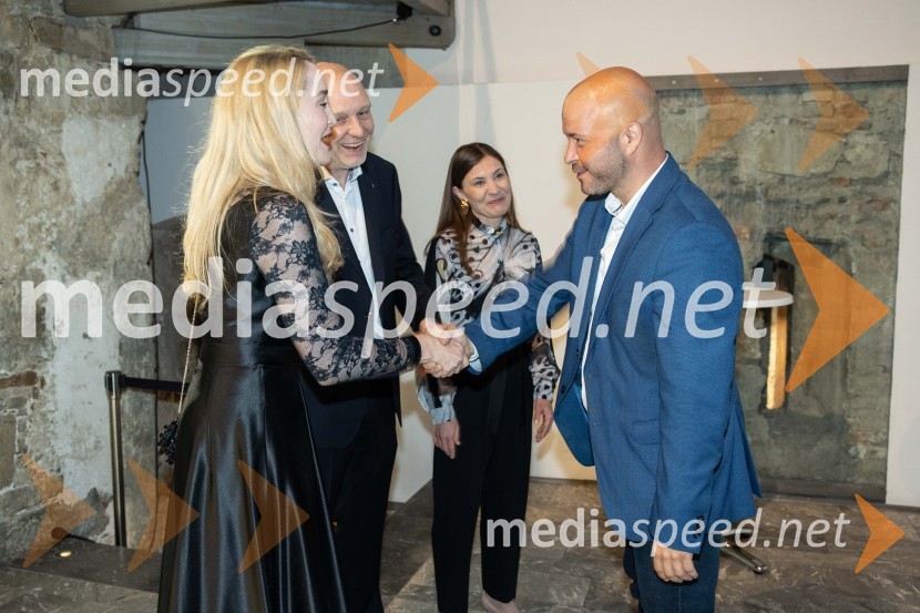  Maja Čander, kreativna direktorica in prokuristka, Kreativna baza;  Mitja Čander, direktor, Beletrina;   Alma  Čaušević Klemenčič, izvršna direktorica in prokuristka Beletrine;  Matevž Frangež, Ministerstvo z gospodarstvo, turizem in športBeletrinino spomladansko druženje