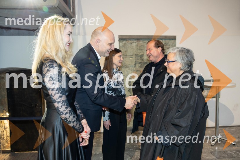  Maja Čander, kreativna direktorica in prokuristka, Kreativna baza;  Mitja Čander, direktor, Beletrina;   Alma  Čaušević Klemenčič, izvršna direktorica in prokuristka Beletrine; dr. Tomaž Toporišič, Filizofska fakulteta;  Jana Pavlič, publicistka in prevajalkaBeletrinino spomladansko druženje