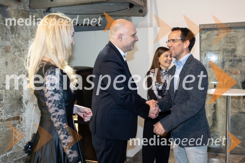  Maja Čander, kreativna direktorica in prokuristka, Kreativna baza;  Mitja Čander, direktor, Beletrina;  Darko Krajnc, poslanec Beletrinino spomladansko druženje