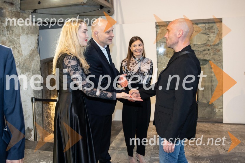  Maja Čander, kreativna direktorica in prokuristka, Kreativna baza;  Mitja Čander, direktor, Beletrina;   Alma  Čaušević Klemenčič, izvršna direktorica in prokuristka Beletrine;  Davorin Lenko, pisateljBeletrinino spomladansko druženje