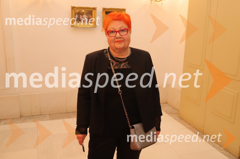  Zdenka Križanič, mestna svetnica, Lista župana Andreja Fištravca, predsednica odbora za podelitev Glazarjevih nagradManon Lescaut s Sabino Cvilak, premiera Opere in Baleta SNG Maribor