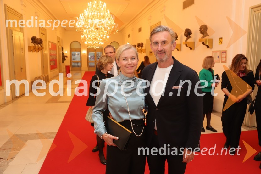  Alenka Lukić;  Marko Lukić, lastnik in direktor družbe Lumar IGManon Lescaut s Sabino Cvilak, premiera Opere in Baleta SNG Maribor