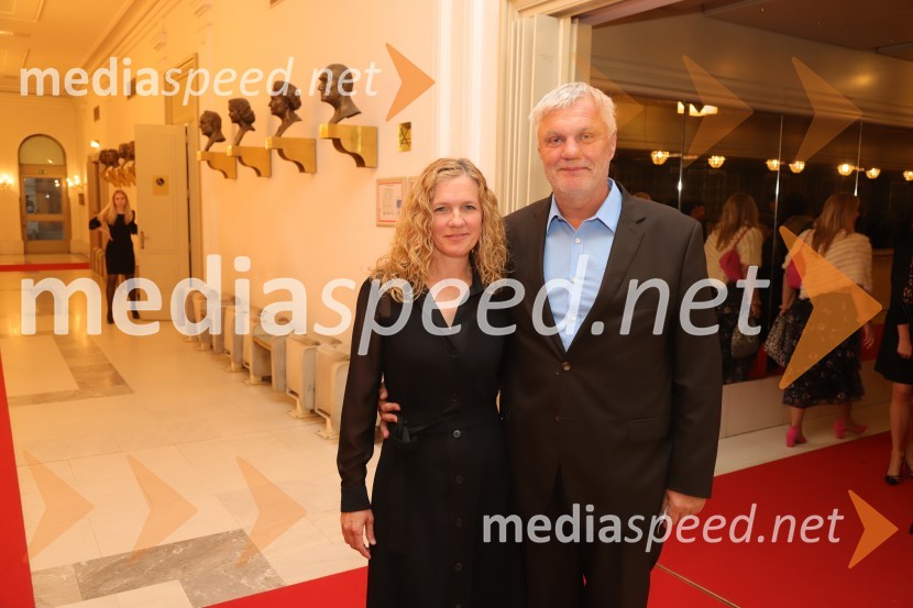  Damjana Meško Kuster;  Milan Kuster, predsednik uprave Skupine LunosManon Lescaut s Sabino Cvilak, premiera Opere in Baleta SNG Maribor