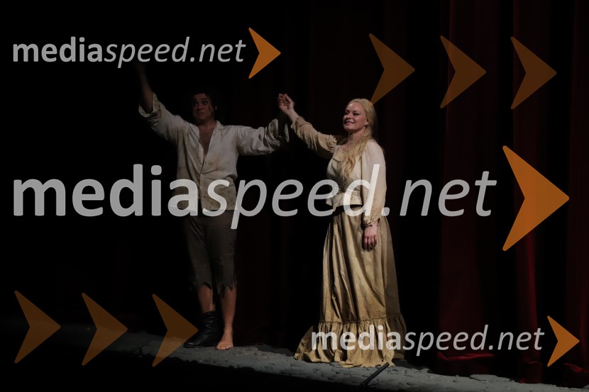  Max Jota, pevec;  Sabina  Cvilak, operna pevkaManon Lescaut s Sabino Cvilak, premiera Opere in Baleta SNG Maribor