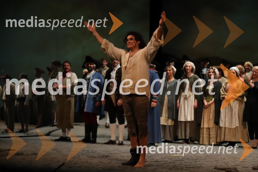  Max Jota, pevecManon Lescaut s Sabino Cvilak, premiera Opere in Baleta SNG Maribor