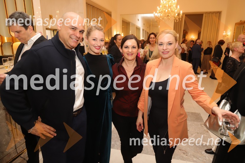  Max Jota, pevec;  Nika Gorič, sopranistka;  Irena Ferk, operna pevka;  Sabina  Cvilak, operna pevkaManon Lescaut s Sabino Cvilak, premiera Opere in Baleta SNG Maribor