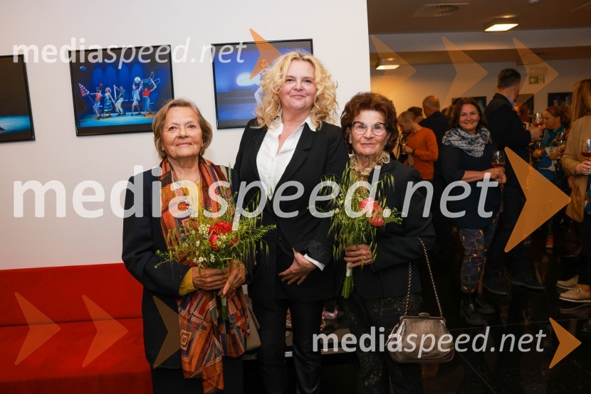  ... ;  Katja Pegan,  direktorica in režiserka, Gledališče Koper Teatro Capodistria;  ... Ni tako slabo kot zgleda, premiera