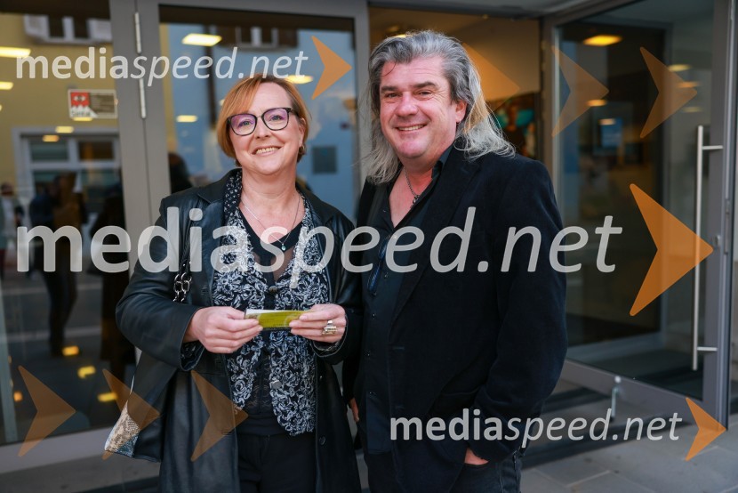  Patricija Željan;  Bojan VidicNi tako slabo kot zgleda, premiera