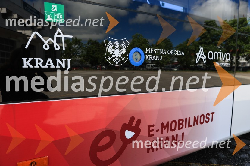 V Kranju prevzeli prve štiri avtobuse na električni pogon