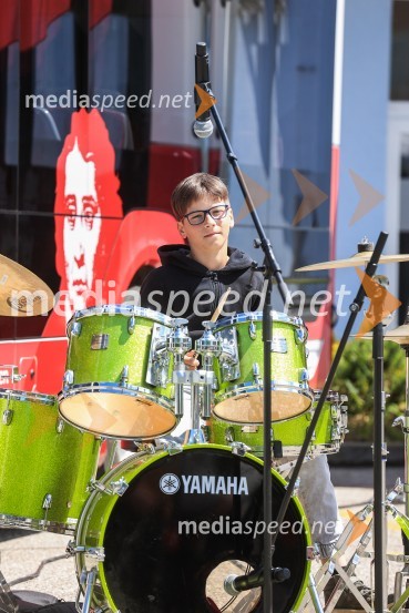 V Kranju prevzeli prve štiri avtobuse na električni pogon