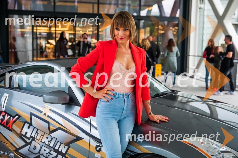  Ana Raščan, voditeljica in novinarkaEkskluzivna premiera filma Hitri in drzni X, Cineplexx