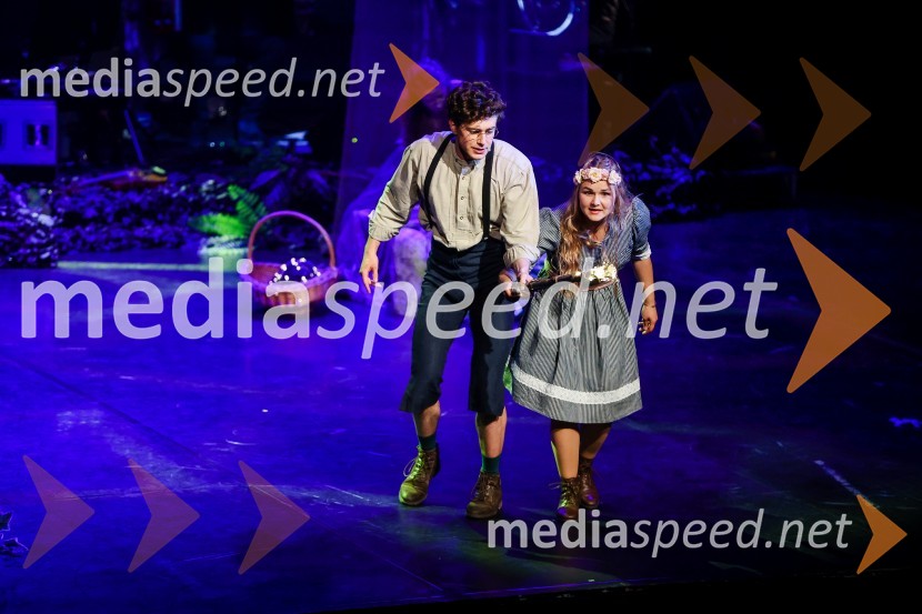  Matej Zemljič, igralec;  Laura Krajnc, igralkaKresna noč, premiera družinskega muzikala v Cankarjevem domu