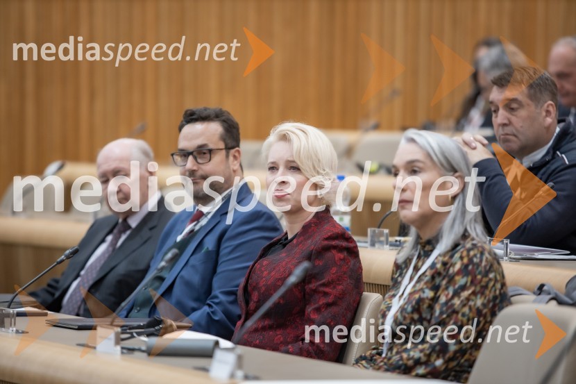  Boris Cizelj, predsednik Društva za ekonomijo znanja in profesor na DOBA in Alma Mater Europaea fakulteti;  Mihael Cigler, mednarodni registrirani lobist in predsednik združenja lobistov, direktor mednarodnega podjetja MC Public Affairs v Londonu; mag. Urška Klakočar Zupančič, predsednica Državnega zbora RS, podpredsednica, Gibanje Svoboda;  Maria Rosa Rotondo, predsednica, PACEMednarodni PACE dogodek v soorganizaciji Združenja za zakonito lobiranje