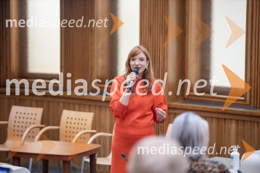  Mojca Mavec, voditeljicaMednarodni PACE dogodek v soorganizaciji Združenja za zakonito lobiranje