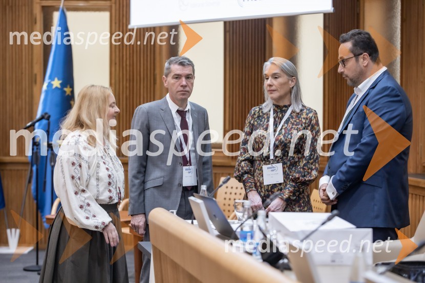  Laura Florea, podpredsednica romunskega lobističnega združenja ARRL ;  Dominik Meier, predsednik nemškega združenja za lobiranje de'ge'pol;  Maria Rosa Rotondo, predsednica, PACE;  Mihael Cigler, mednarodni registrirani lobist in predsednik združenja lobistov, direktor mednarodnega podjetja MC Public Affairs v LondonuMednarodni PACE dogodek v soorganizaciji Združenja za zakonito lobiranje