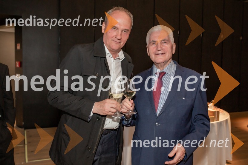  Janez Podobnik, direktor ECPD Inštitut; prof. dr. Ludvik Toplak,  predsednik Alma Mater Europaea, nekdanji rektor UMSprejem na Ljubljanskem gradu pri podžupanu Dejanu Crneku v okviru mednarodnega PACE dogodka