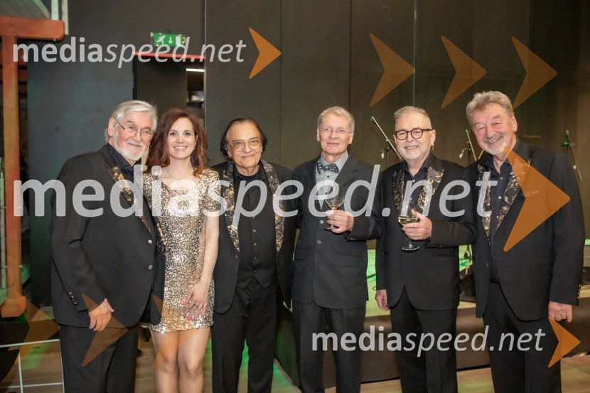  Dare Hering, glasbenik;  ... ;  Oto Pestner, pevec;  ... ;  Tomaž Kozlevčar, vokalist;  Marjan Petan, glasbenikSprejem na Ljubljanskem gradu pri podžupanu Dejanu Crneku v okviru mednarodnega PACE dogodka