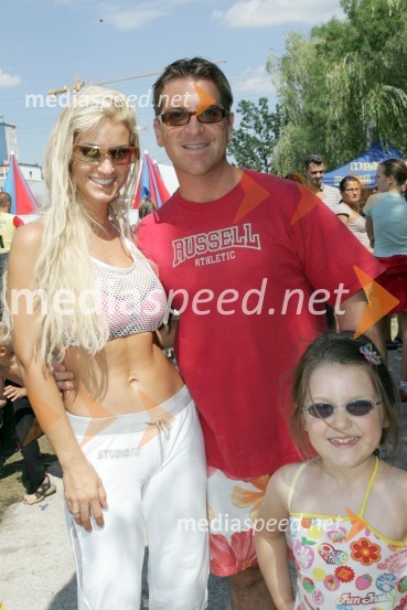 Naj manekenka 1993 Katja Kori, njen spremljevalec Tom Begovič in hčerka KimJET SKI, pokal Alpe Adria