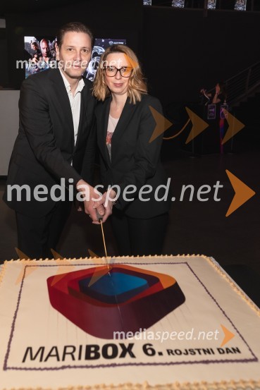  Stipe Jerić, direktor Maribox;  Ksenija Arzenšek, pomočnica direktorja MARIBOX6. obletnica Mariboxa s premiero filma Hitri in drzni X