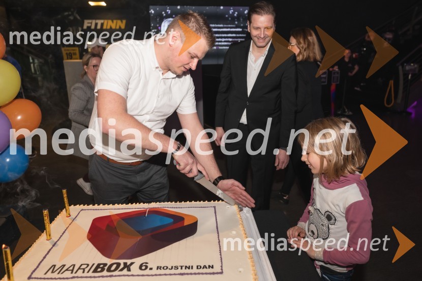  ... ;  Stipe Jerić, direktor Maribox;  ... 6. obletnica Mariboxa s premiero filma Hitri in drzni X