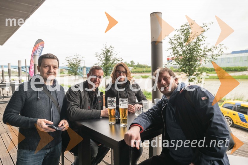  ... ;  ... ;  Ksenija Arzenšek, pomočnica direktorja MARIBOX;  ... 6. obletnica Mariboxa s premiero filma Hitri in drzni X