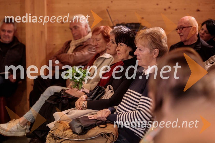 Ana Roš Stojan v skednju Škrabčeve domačije