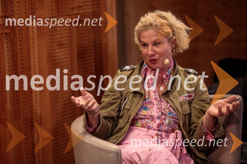  Ana Roš Stojan, kuharska mojstrica in najboljša chefinja na svetu po izboru akademije The World's 50 Best Restaurants ter direktorica Hiše FrankoAna Roš Stojan v skednju Škrabčeve domačije