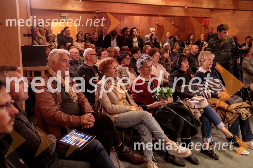 Ana Roš Stojan v skednju Škrabčeve domačije