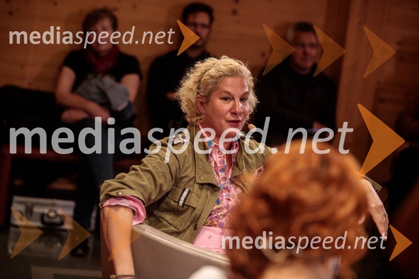  Ana Roš Stojan, kuharska mojstrica in najboljša chefinja na svetu po izboru akademije The World's 50 Best Restaurants ter direktorica Hiše FrankoAna Roš Stojan v skednju Škrabčeve domačije