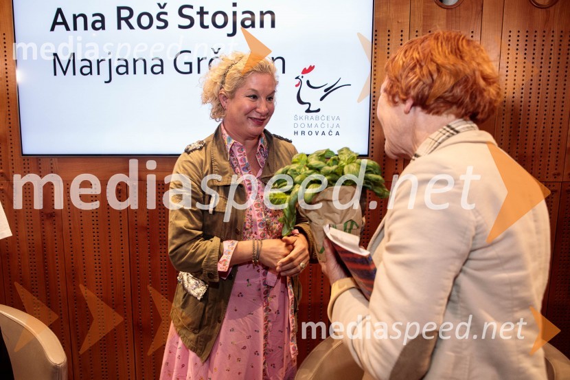  Ana Roš Stojan, kuharska mojstrica in najboljša chefinja na svetu po izboru akademije The World's 50 Best Restaurants ter direktorica Hiše Franko;  ... Ana Roš Stojan v skednju Škrabčeve domačije