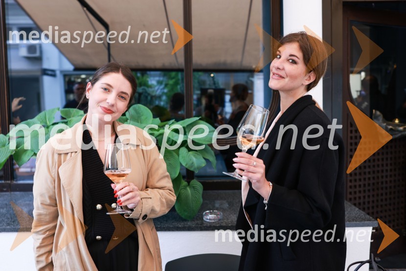  ... ;  Kaja Kovič, novinarka, Marketing MagazinAFTR, otvoritev nove sodobne restavracije Jorga Zupana in Matjaža Ivanca