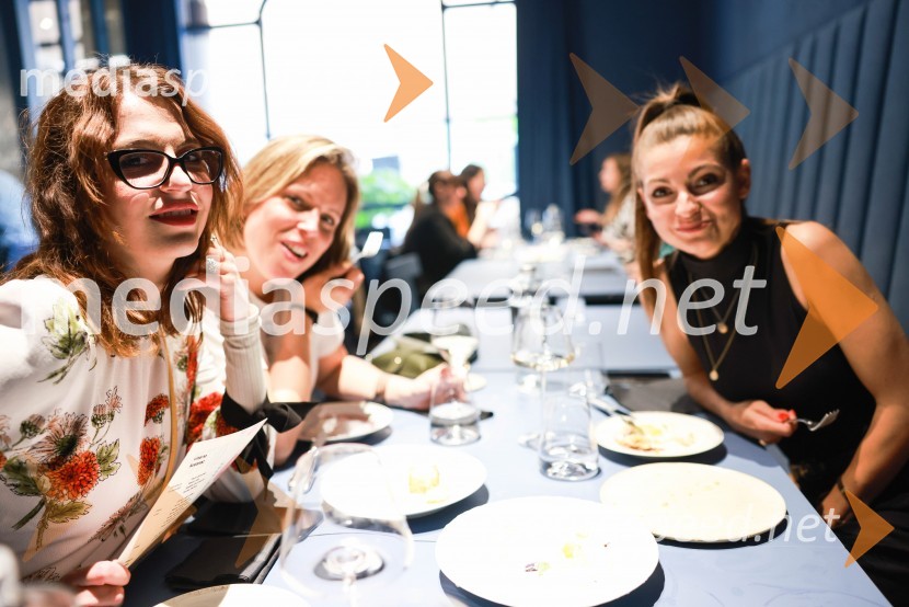  Zarja  Predin, stilistka in kostumografinja;  Manja Stević, voditeljica, Jutro na Planetu;  Monika Zorčič, TV3AFTR, otvoritev nove sodobne restavracije Jorga Zupana in Matjaža Ivanca