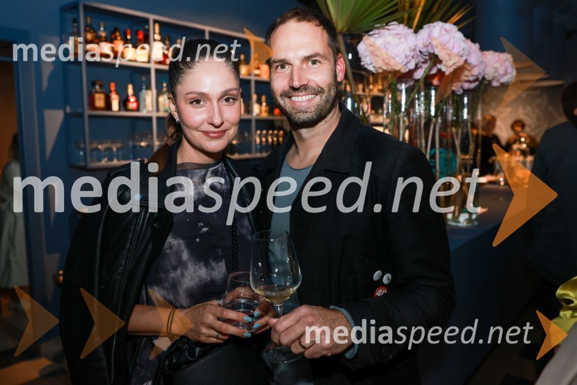  Alma Kochavy, soustanoviteljica, Odprta kuhna;  ... AFTR, otvoritev nove sodobne restavracije Jorga Zupana in Matjaža Ivanca