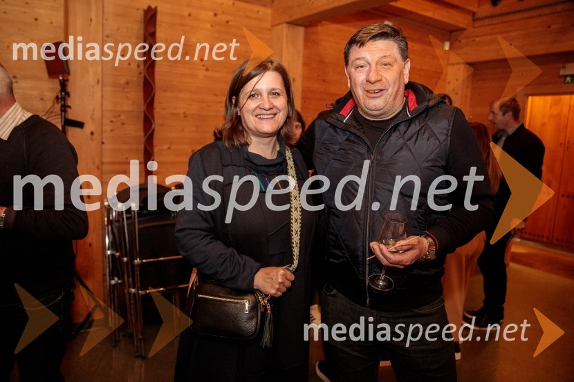 Ana Roš Stojan v skednju Škrabčeve domačije