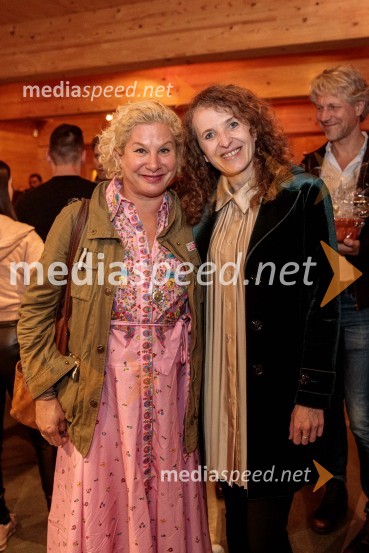  Ana Roš Stojan, kuharska mojstrica in najboljša chefinja na svetu po izboru akademije The World's 50 Best Restaurants ter direktorica Hiše Franko;  Polona Lovšin, vodja komunikacij, Riko d.o.o.Ana Roš Stojan v skednju Škrabčeve domačije