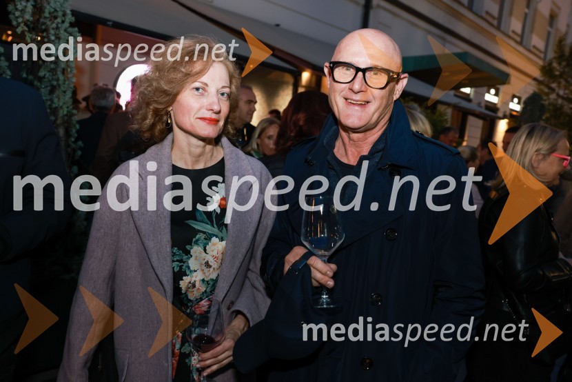  Hermina Kovačič, strokovnjakinja za komuniciranje;  Emil Šarkanj, lastnik Galerije Hest, nekdanji predsednik Rotary kluba MariborAFTR, otvoritev nove sodobne restavracije Jorga Zupana in Matjaža Ivanca