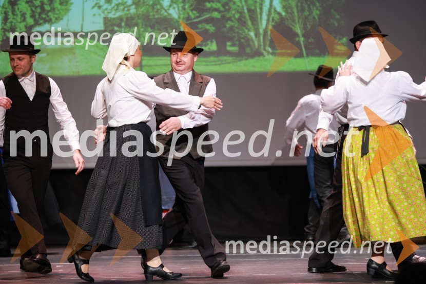 Folklorna skupina KD PavzaPrireditev ob občinskem prazniku Občine Selnica ob Dravi