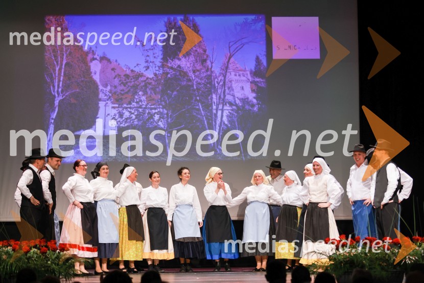 Folklorna skupina KD PavzaPrireditev ob občinskem prazniku Občine Selnica ob Dravi