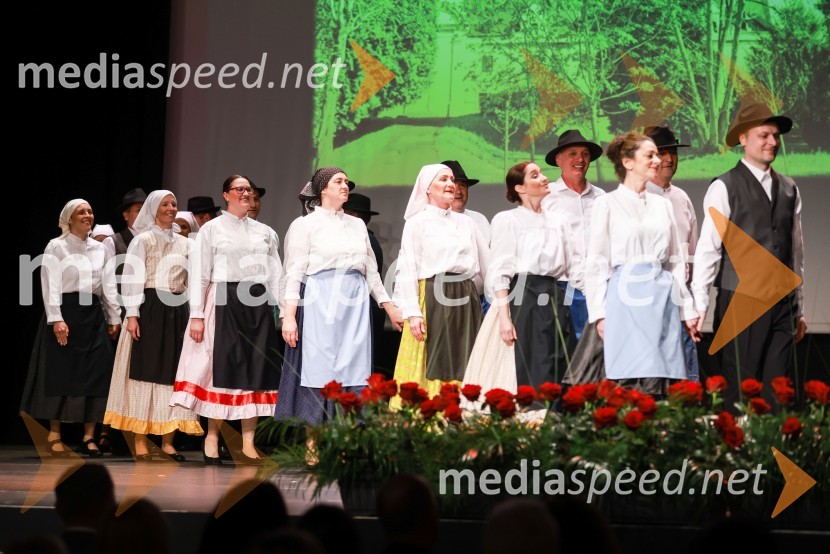 Folklorna skupina KD PavzaPrireditev ob občinskem prazniku Občine Selnica ob Dravi