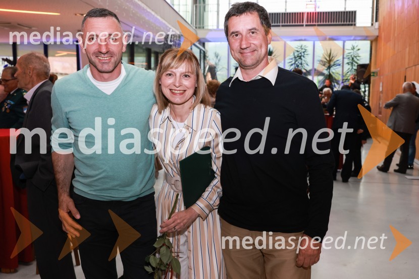  Damijan Petrun, upravnik na CŠOD Škorpijon;  Mirjana Jesenek Mori, predsednica KD Pavza, Selnica ob Dravi;  Gregor Vinder, učitelj na CŠOD ŠkorpijonPrireditev ob občinskem prazniku Občine Selnica ob Dravi