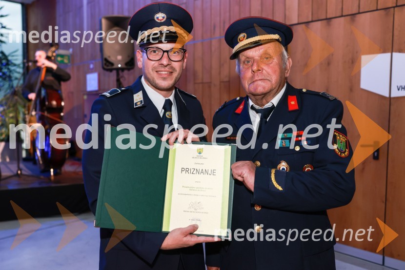  Martin Deželak, predstavnik PGD Selnica ob Dravi;  Ivan BrezočnikPrireditev ob občinskem prazniku Občine Selnica ob Dravi