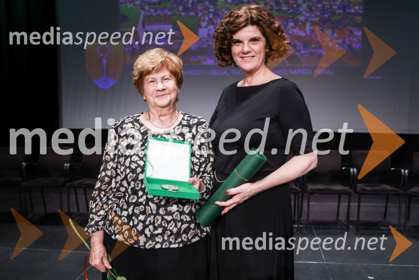  Antonija Majster,  častna občanka Občine Selnica ob Dravi;  Vlasta Krmelj, županja, Občina Selnica ob DraviPrireditev ob občinskem prazniku Občine Selnica ob Dravi