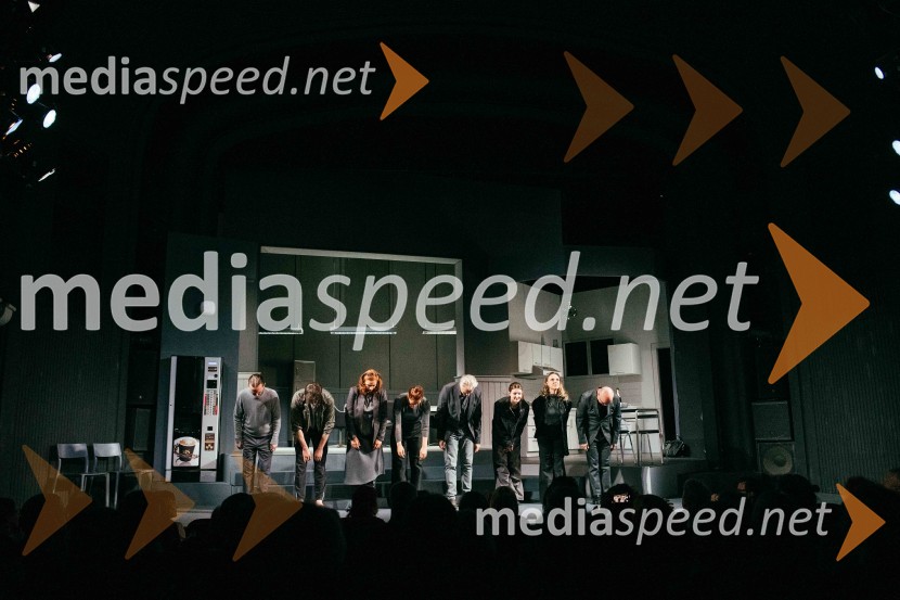  David Čeh, igralec;  Urban Kuntarič, igralec;  Barbara Medvešček, igralka;  Tanja Potočnik, igralka;  Branko Završan, igralec;  Lucija Harum, igralka, pevka;  Manca  Ogorevc, igralka;  Damjan M. Trbovc, igralecTega okusa še niste poskusili, premiera v SLG Celje