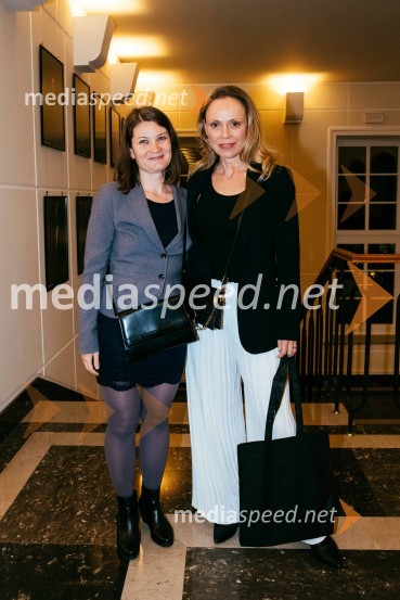  Milana Simonič, vodja marketinga in odnosov za javnostmi SLG Celje;  Manca  Ogorevc, igralkaTega okusa še niste poskusili, premiera v SLG Celje