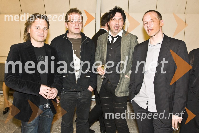 Matjaž Jelen, pevec skupine Šank Rock, Dušan Obradinovič - Obra, bobnar skupine Dan D, Aleš Uranjek, bobnar skupine Šank Rock in glasbeni manager, in Andrej Karoli, moderator Vala 202Viktorji 2008, druženje pred dvorano