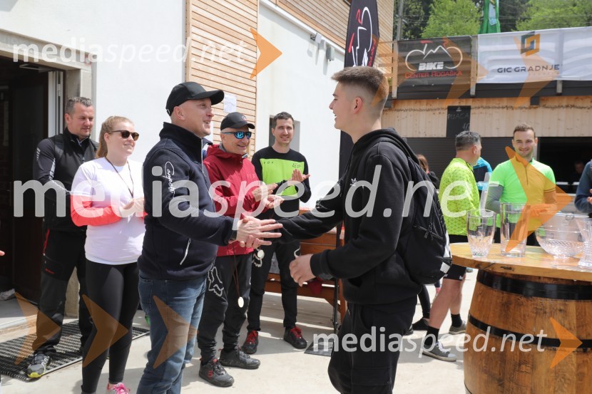 2. Bobrovo bicikliranje in vzpon na Boč