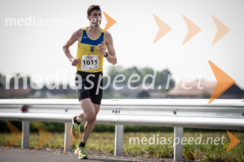  Simon Navodnik41. Maraton treh src