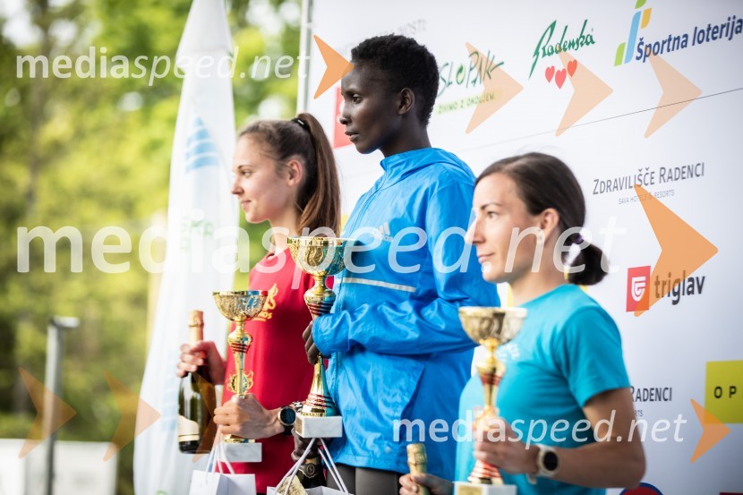  Anja Fink, 2. mesto, polmaraton ženske, 41. Maraton treh src;  Rabecca Chepkwemoi, 1. mesto, polmaraton ženske skupno, 41. Maraton treh src;  Saša Pisk41. Maraton treh src