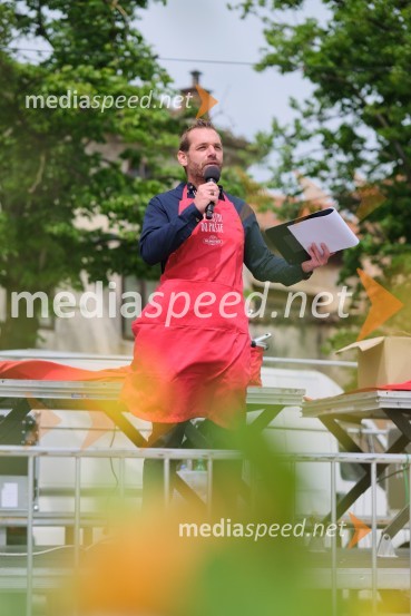  Iztok Gustinčič, radijski voditelj, glasbenikPašta Fešta - največji festival testenin